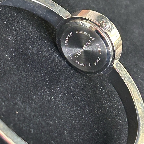 Avon- Elegant Silver Crystal-Studded Women's Watch - Picture 5 of 5